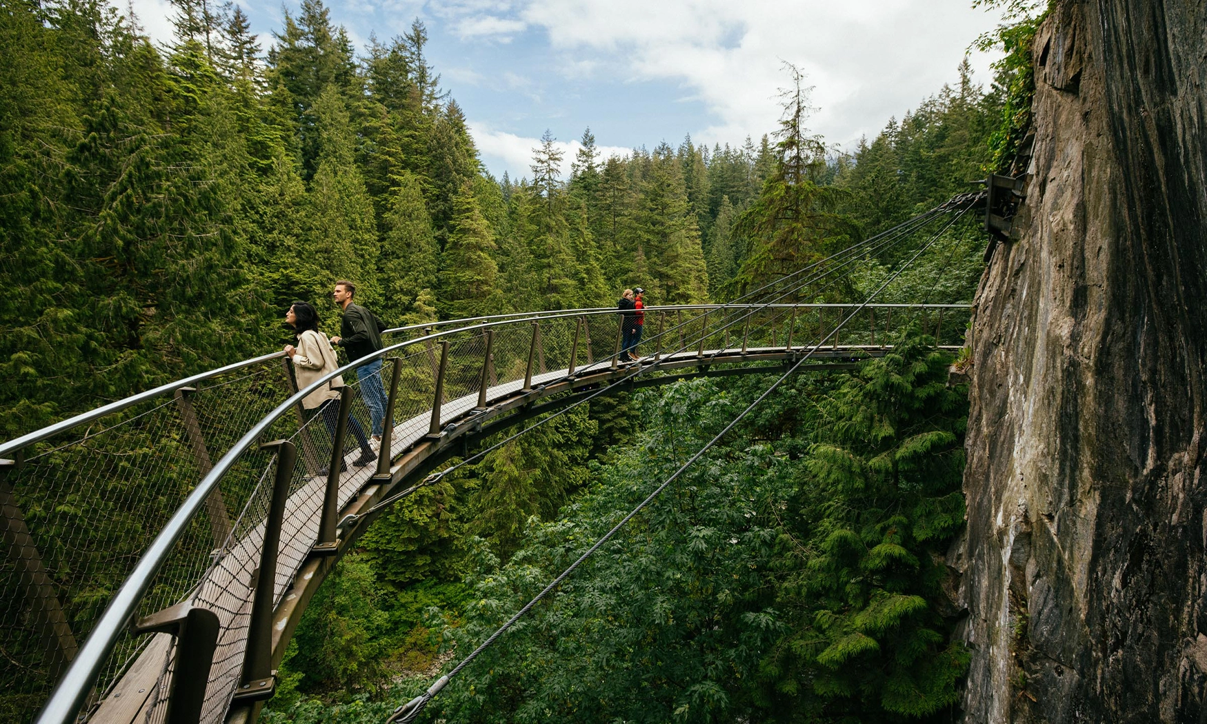 https://discovervancouvertours.com/wp-content/uploads/2025/04/Cliffwalk-Gallery-02.jpg.webp