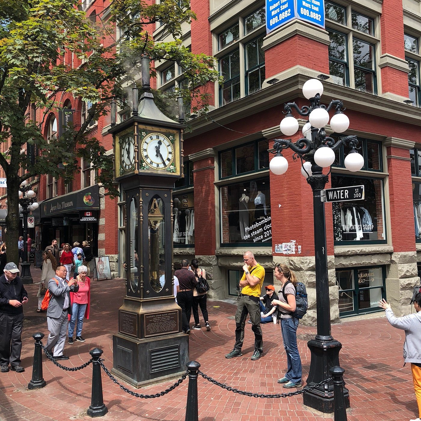 https://discovervancouvertours.com/wp-content/uploads/2025/04/photo9jpg.jpg